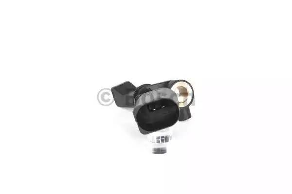 0986594502 BOSCH Датчик,  частота  вращения  колеса