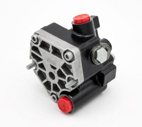 504140125 IVECO Насос топливный CURSOR13