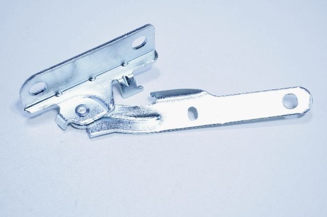 6001546876 RENAULT Петля капота прав. Logan #